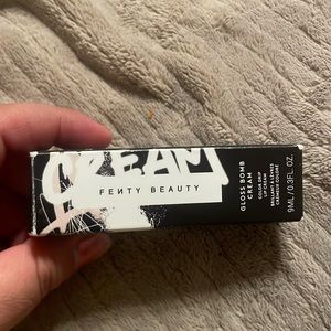 Fenty beauty 02 lipstick